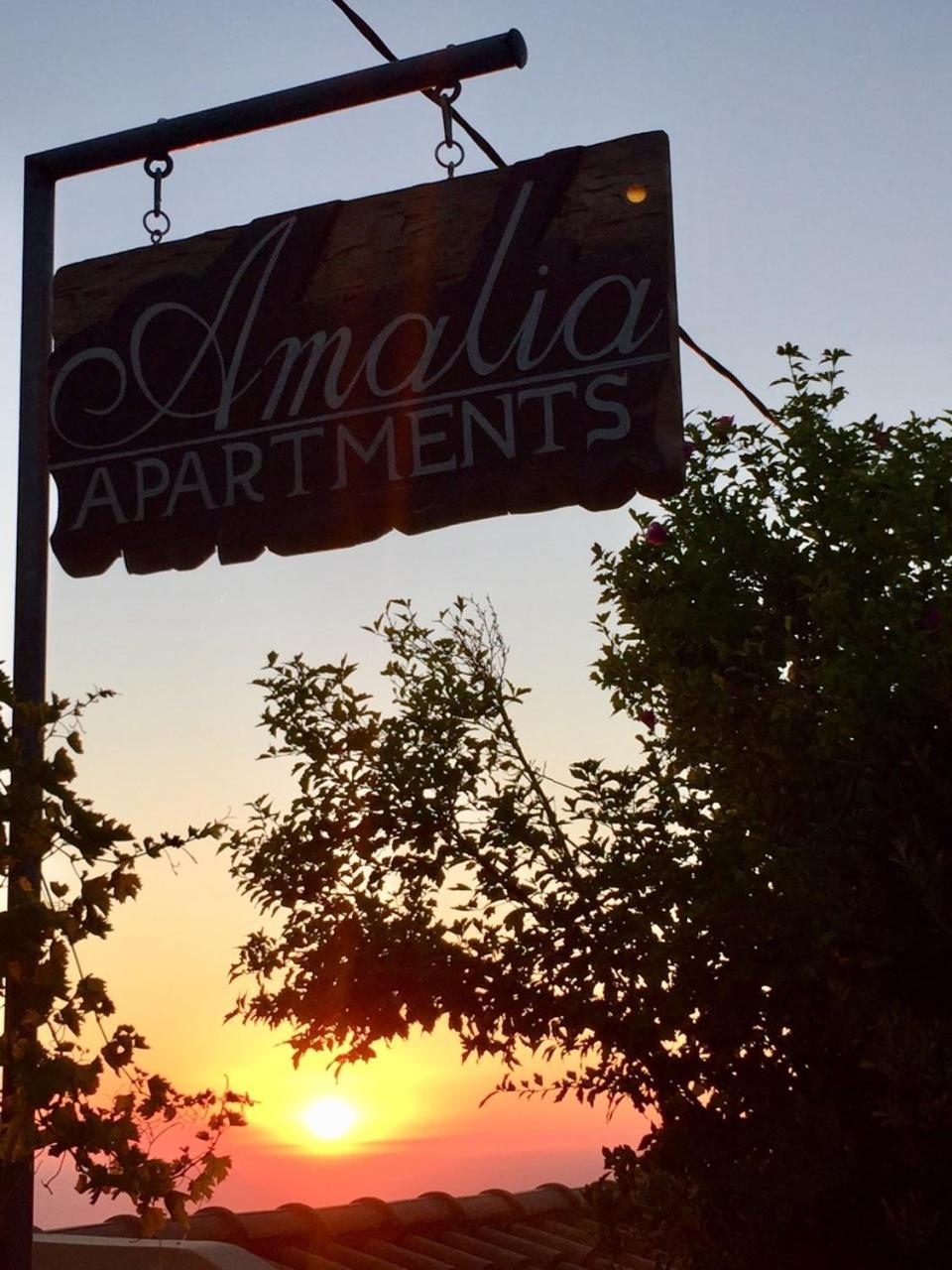 Amalia Apartments Exanthia Exterior foto